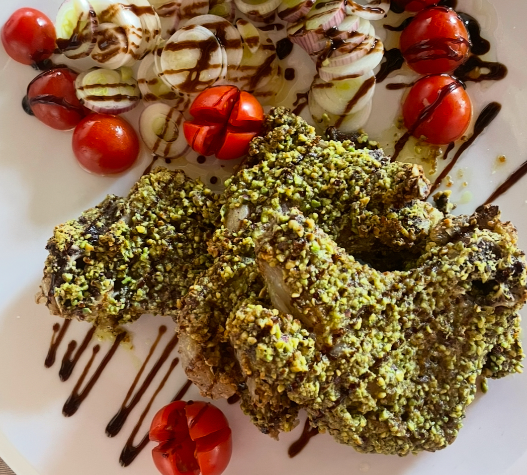 Agnello in crosta di pistacchio