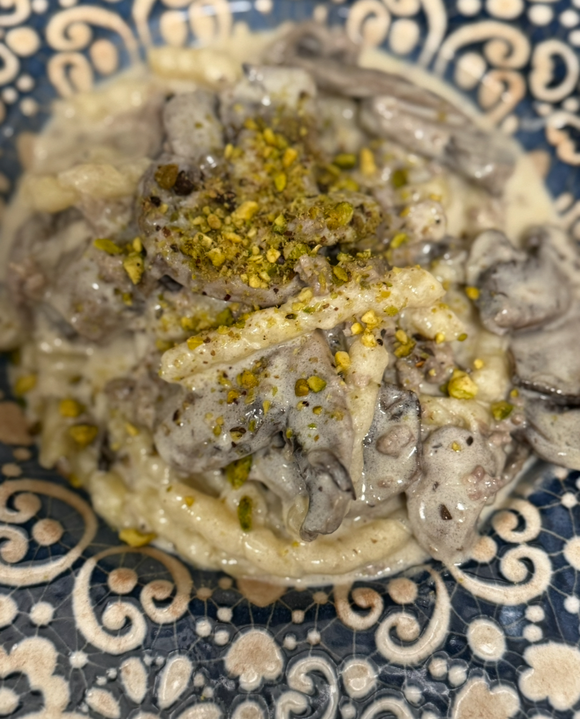 Busiata Funghi Salsiccia e crema di formaggi